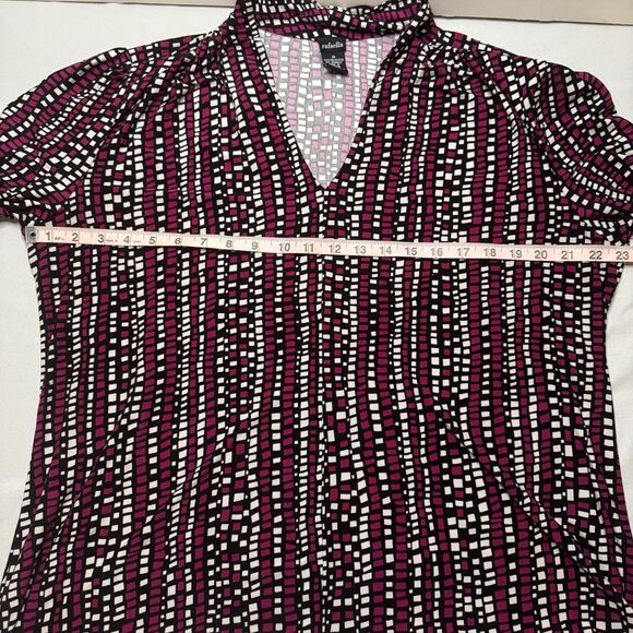 Rafaella Plus 1X Women’s Top VNeck Multicolor Geometric Print Work Casual Blouse - Picture 5 of 6